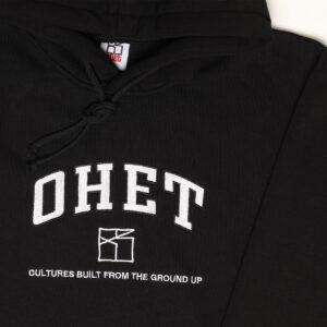 Black-Hoodie-College-detail